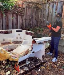 Best Basement Cleanout  in Fountainebleau, FL